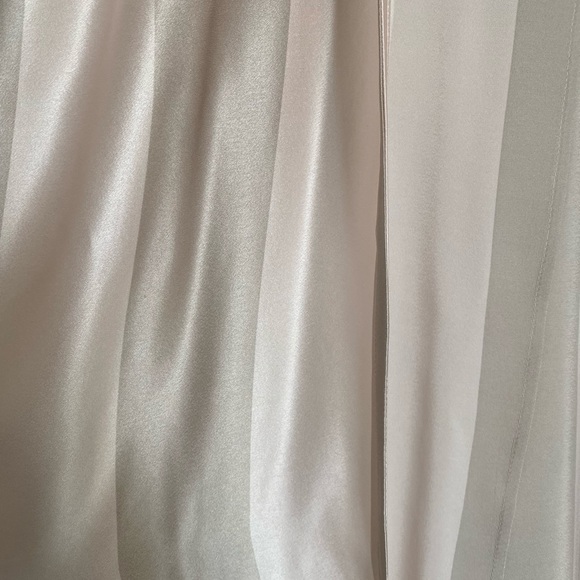 100% silk Rosamosario Long Robe - Picture 7 of 7